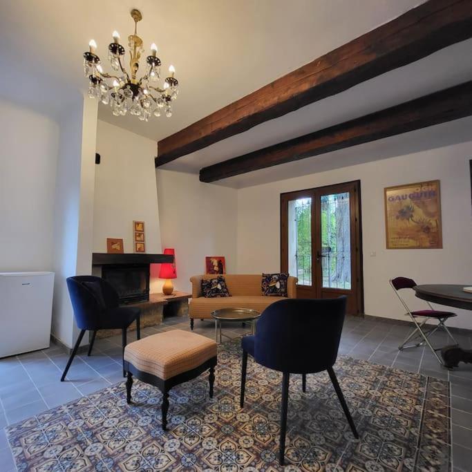 Ferienhaus La Grange Du Luberon *